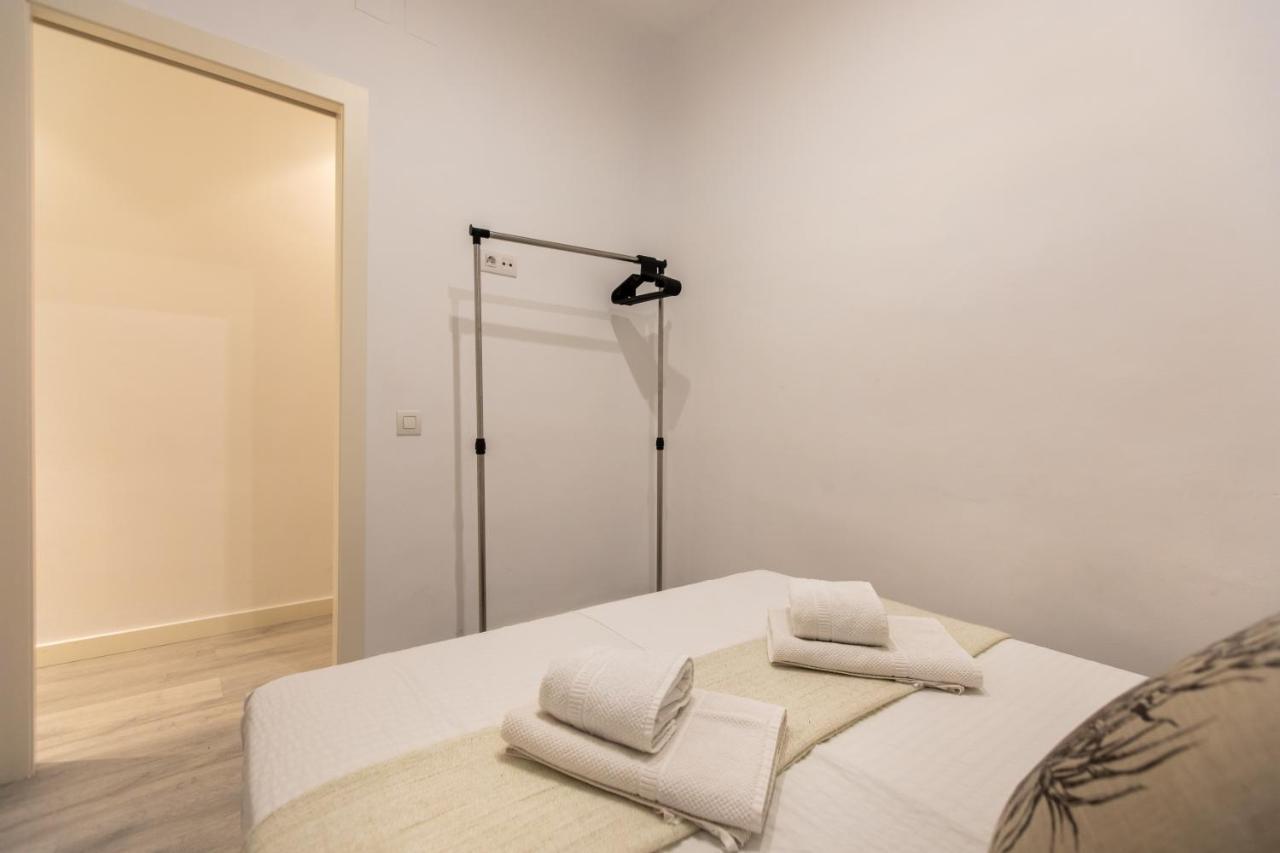 Pere Serafi 2 Bedroom Apartment Barcelona Zewnętrze zdjęcie