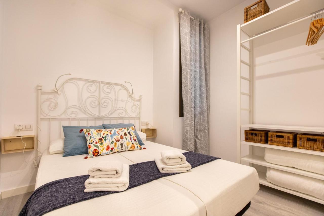 Pere Serafi 2 Bedroom Apartment Barcelona Zewnętrze zdjęcie